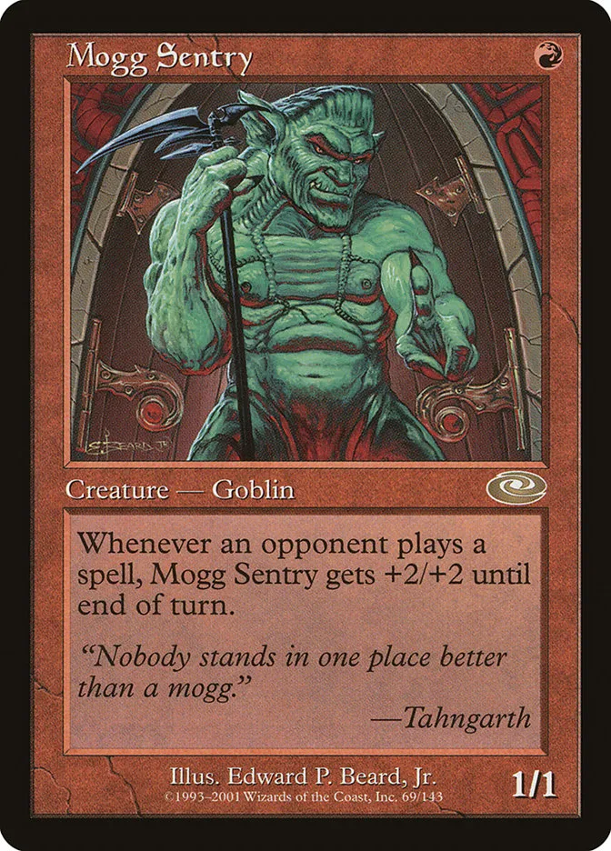 Mogg Sentry Front Face